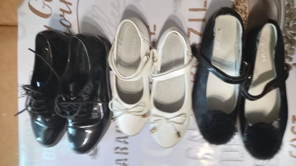 Продам  туфли в школу