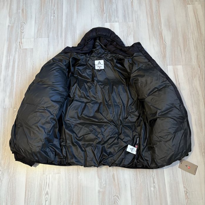 Продаю куртку найк