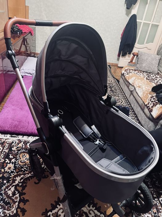 Коляска Новейшая