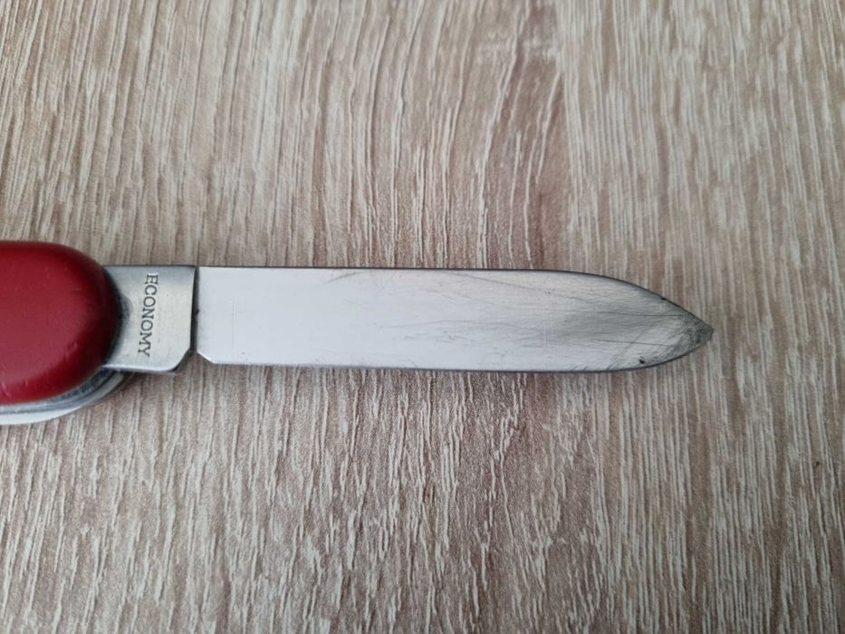 Швейцарски джобен нож Victorinox Camper с калъф