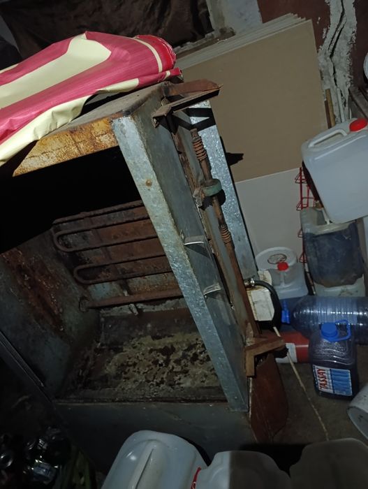 Продам жарочный шкаф,для курей