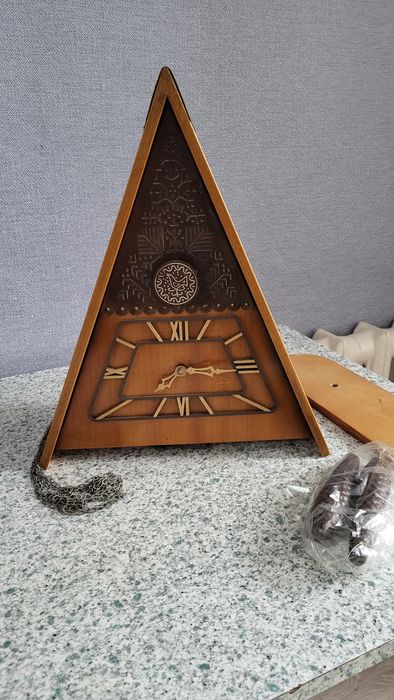 Продам Часы с кукушкой