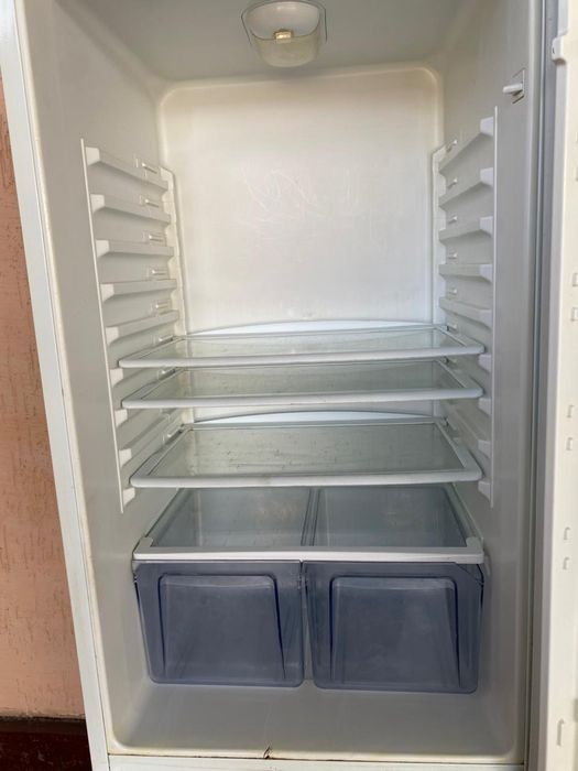 Срочно продам холодильник