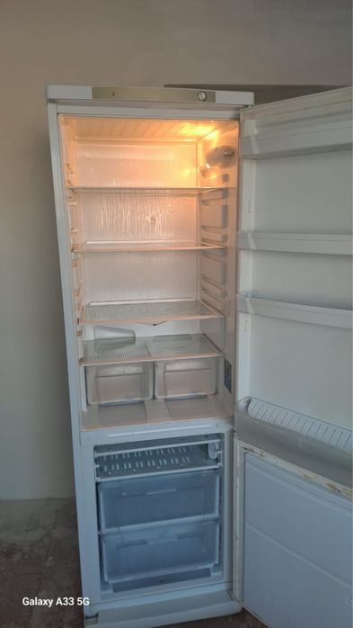 Продам холодильник