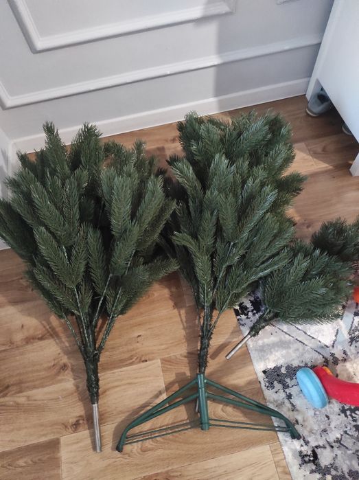 Ёлка новогодняя зелённная