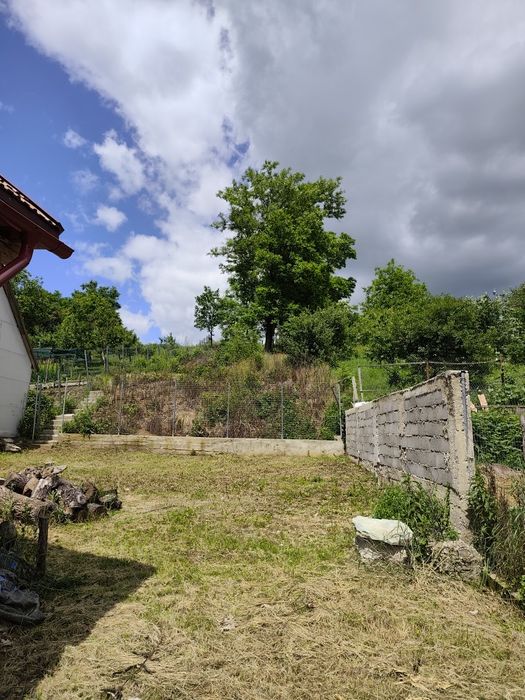 Casă în sat Grid, jud. Brașov – 900 mp teren ( curent canalizare apa curentă ) asfalt până la poartă