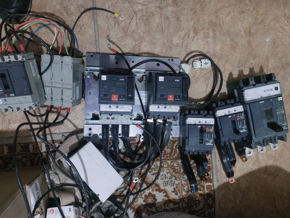 Продам контактор пускатель и автоматы рубильники вру