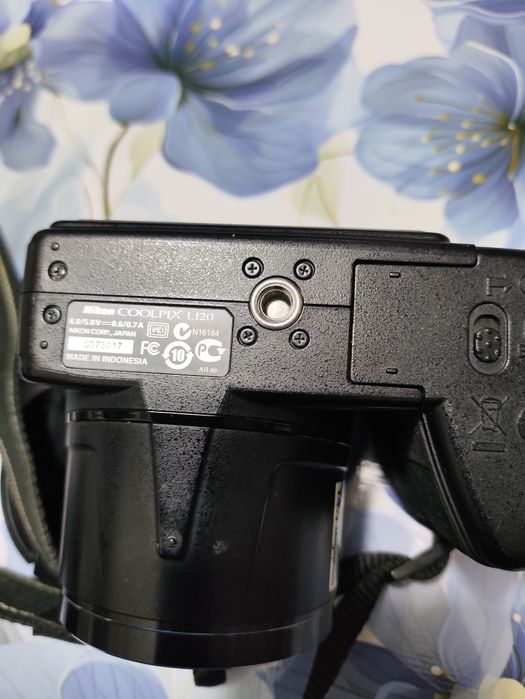 Aparat foto digital Nikon Coolpix L120, Negru