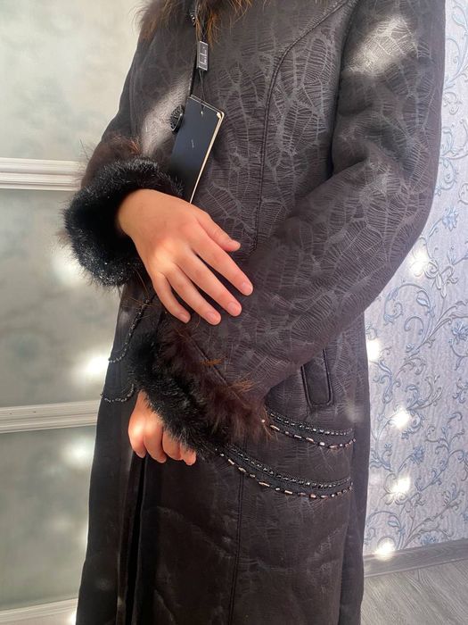 РАСПРОДАЖА!!!Дублёнка длинная с искусственным мехом