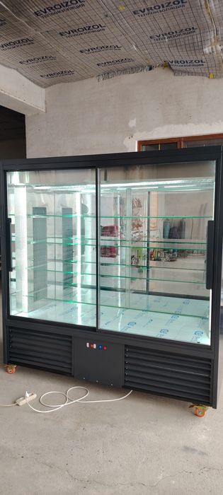 Кандитерский витринный холодильник