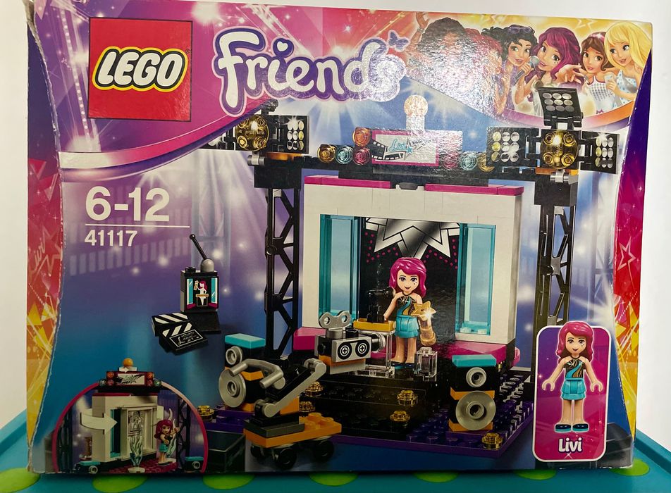 Lego Friends “Pop Star TV Studio”