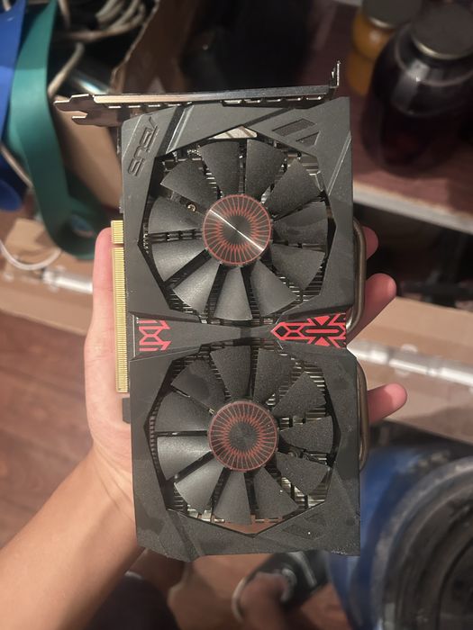 GTX 750 ti 4gb.