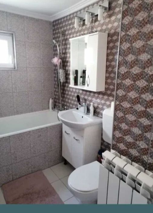 Inchiriez apartament cu 2 camere-regim hotelier