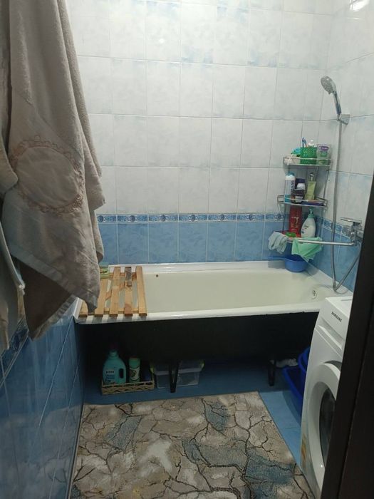 2/3/4 Академгородок,ориентир Налоговая,53 м2, балкон 1.5*6,чистая