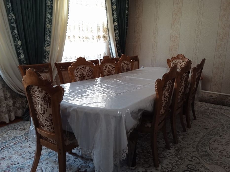 Продам стол за 70000