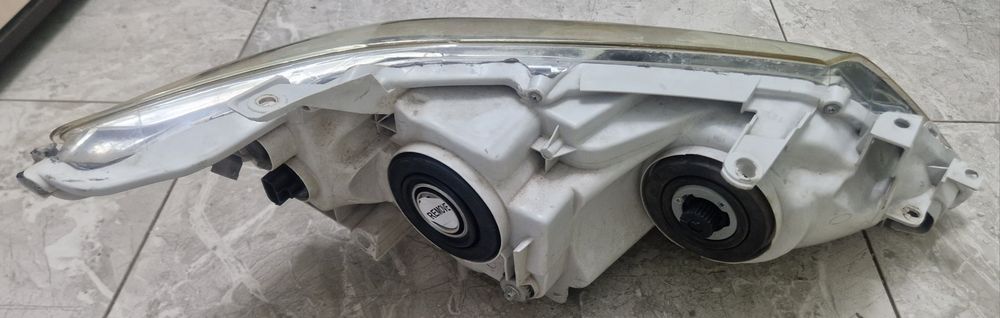 Фара камри 50 американец