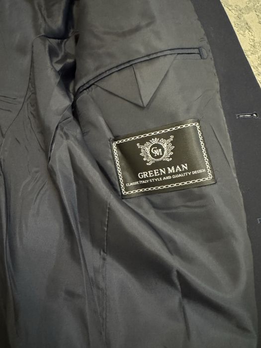 Продам мужской костюм