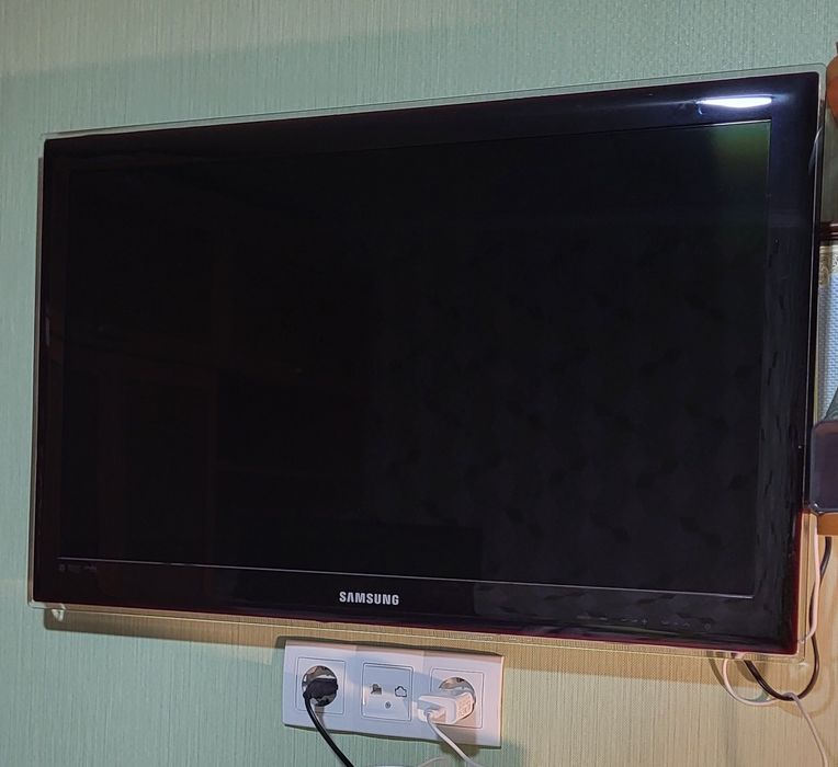 Продам телевизор Samsung