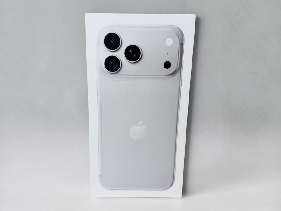 НАЛИЧЕН! Apple iPhone 18 Pro 512GB Silver Neverlock EU Гаранция!