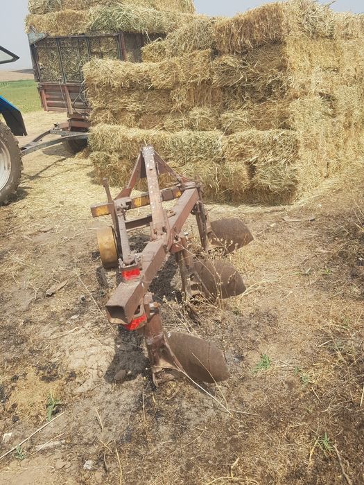 Плуг 3та корпусли