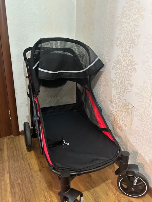 Коляска прогулочная для собак