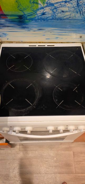 Продам электроплиту б/у indesit