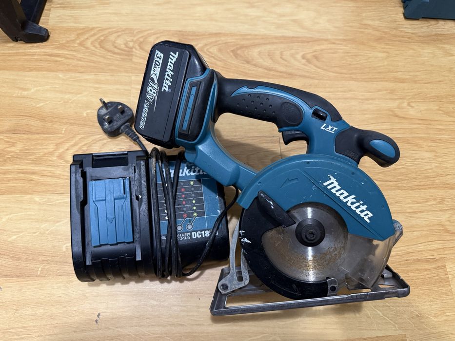 Циркуляр за метал Makita DCS550