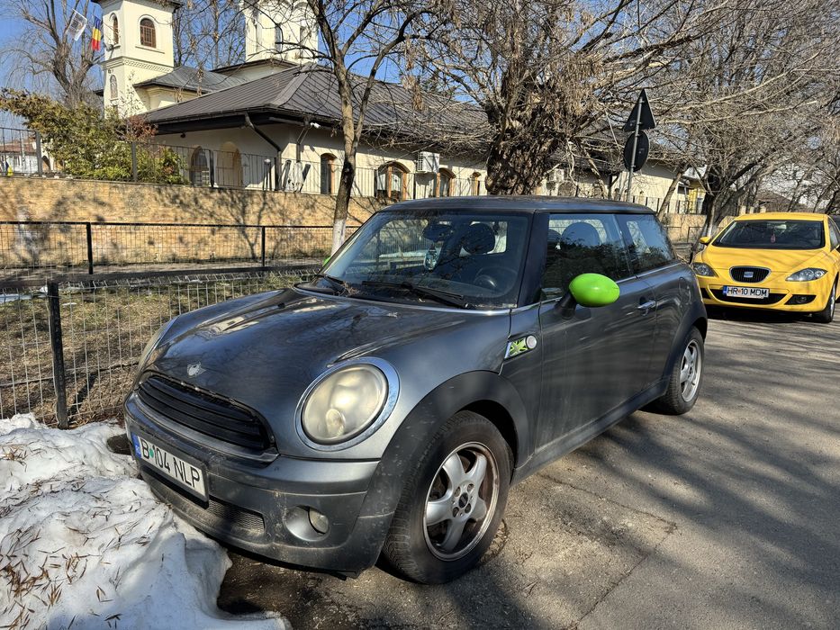 Mini Cooper 2010 benzina 1.4 230.000 km probleme la motor