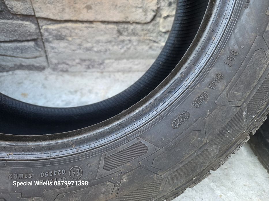 215/60R16C Continental