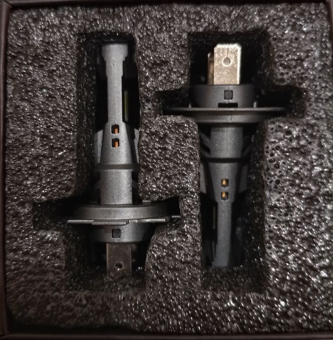 Продам LED лампа Н7