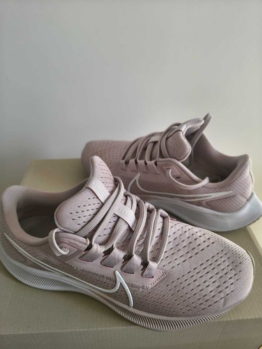 Nike Pegasus 38 (38.5)