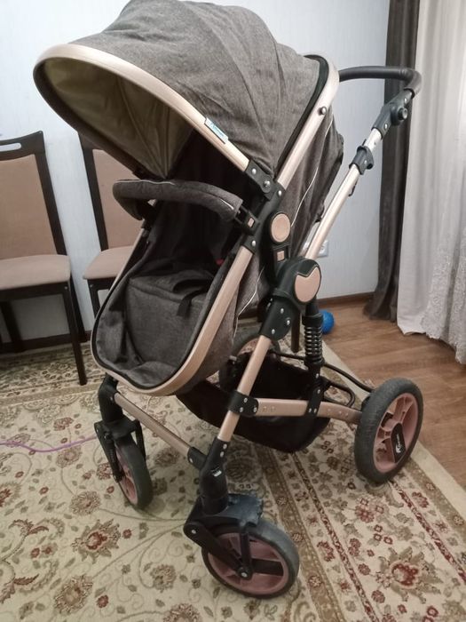 Продам коляску в хорошем состоянии
