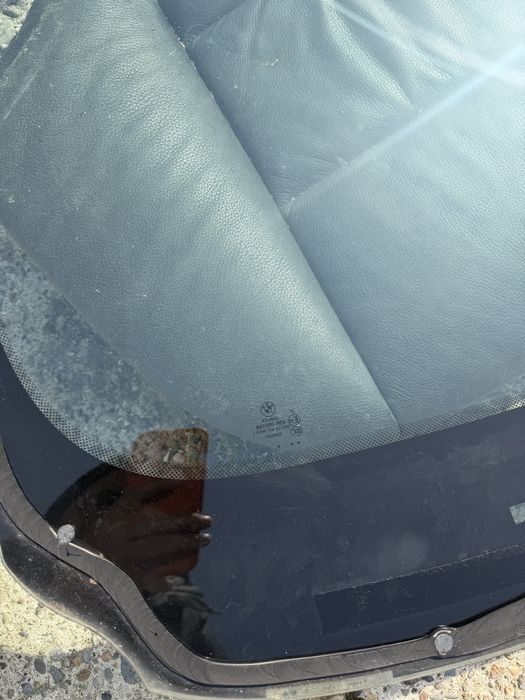 Челно стъкло бмв х5 ф15 с хедъп (chelno stuklo bmw x5 f15)