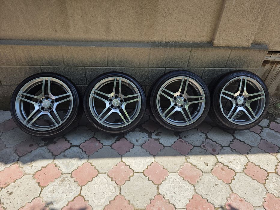 Продам диски на мерседес R18