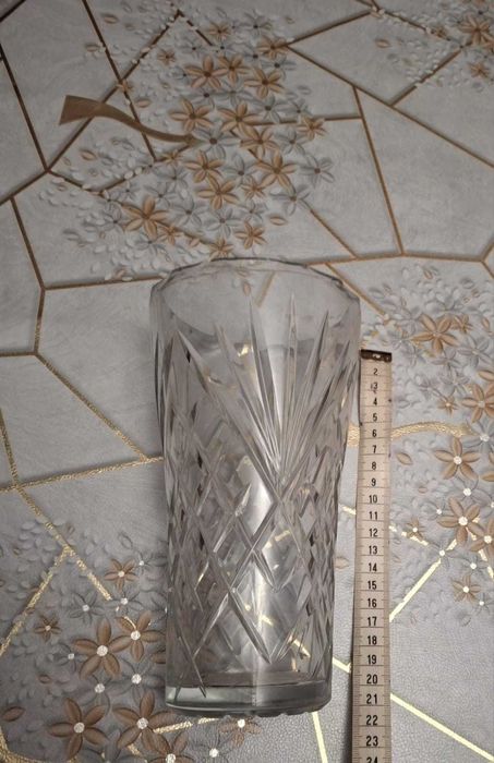 Вазы для цветов продаётся