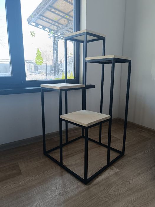 Подцветочник на 4 горшка