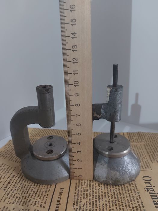 Инструмент для ремонта часов.