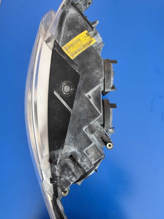 far stg. Audi A4, B9, an 2016-2019 8W0.941.044