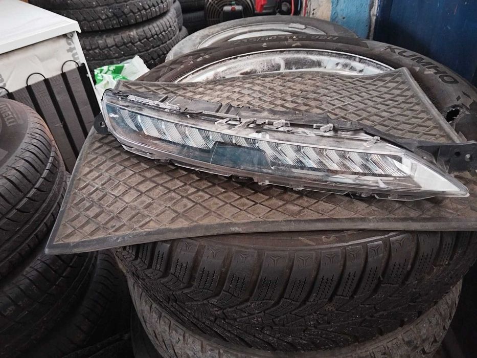 Преден Десен Халоген CITROEN C4 GRAND PICASSO 2017-2020г. Цена 250лв.