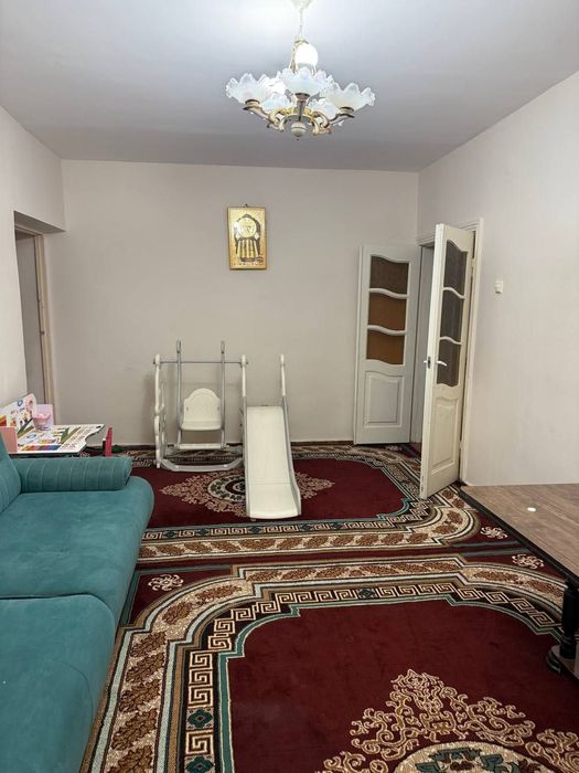 Обкомовский квартира сотилади