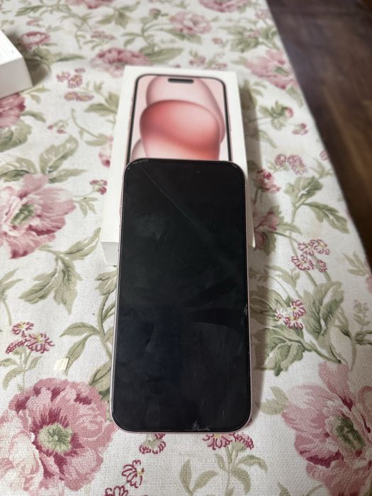 Айфон 15 256гб б/у