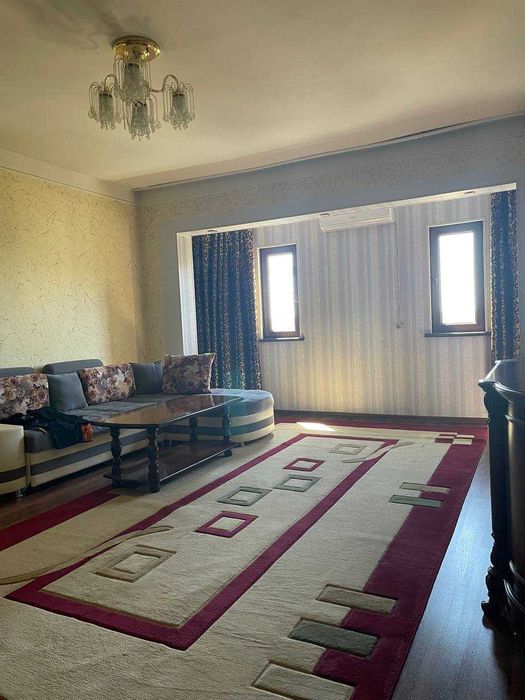 Сдается 2-комнатная квартира в центре