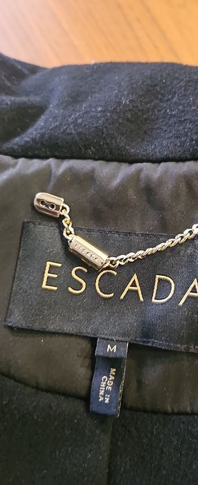 Уникално яке ESCADA M размер