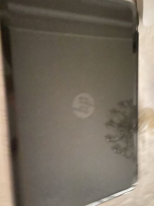 HP Noutbuk Srochna Sotiladi 700.000