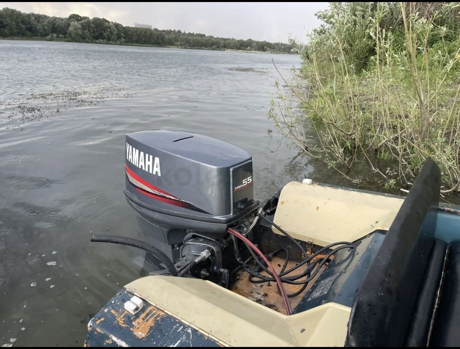 Продам лобдку Обь с моторм