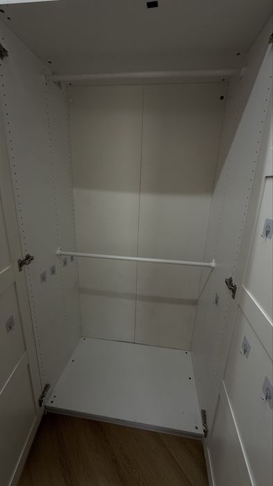 Срочно продам Шкаф Икеа для одежды