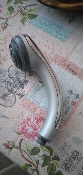 Продавам  душ слушалки