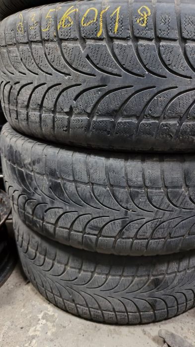 Продам летние шины 235/60/18