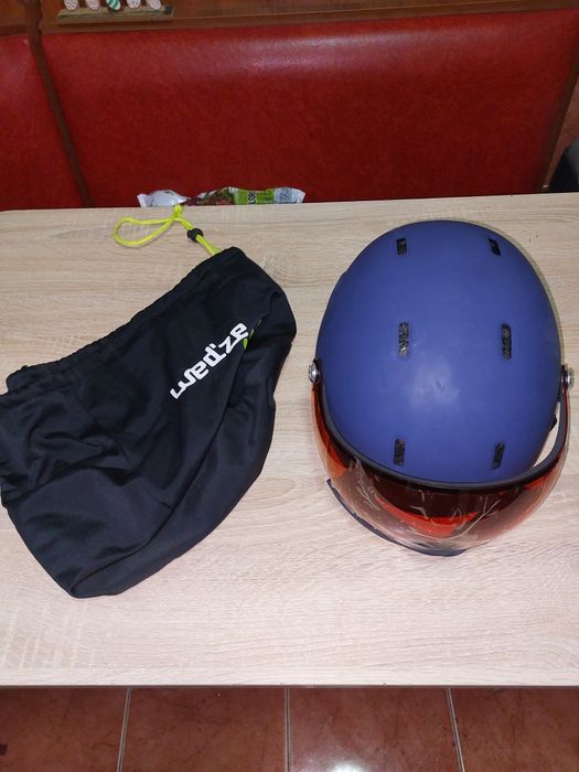 Vand set ski-uri head,bete Fisher,clapri head,casca schi