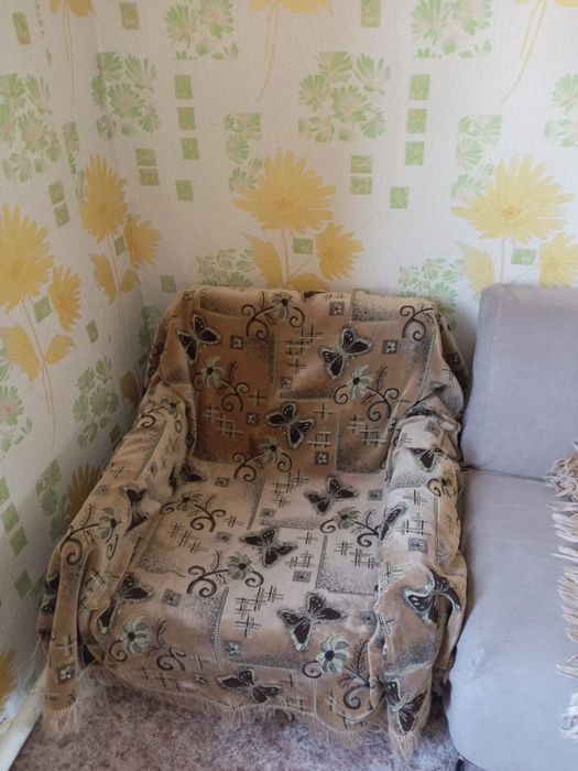 Продам диван и кресло